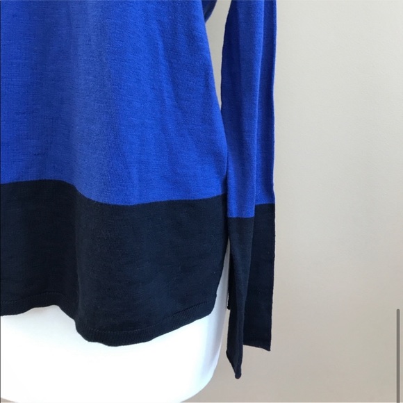 NEW • Vince • Colorblock Sweater Navy Blue Small - Picture 3 of 3